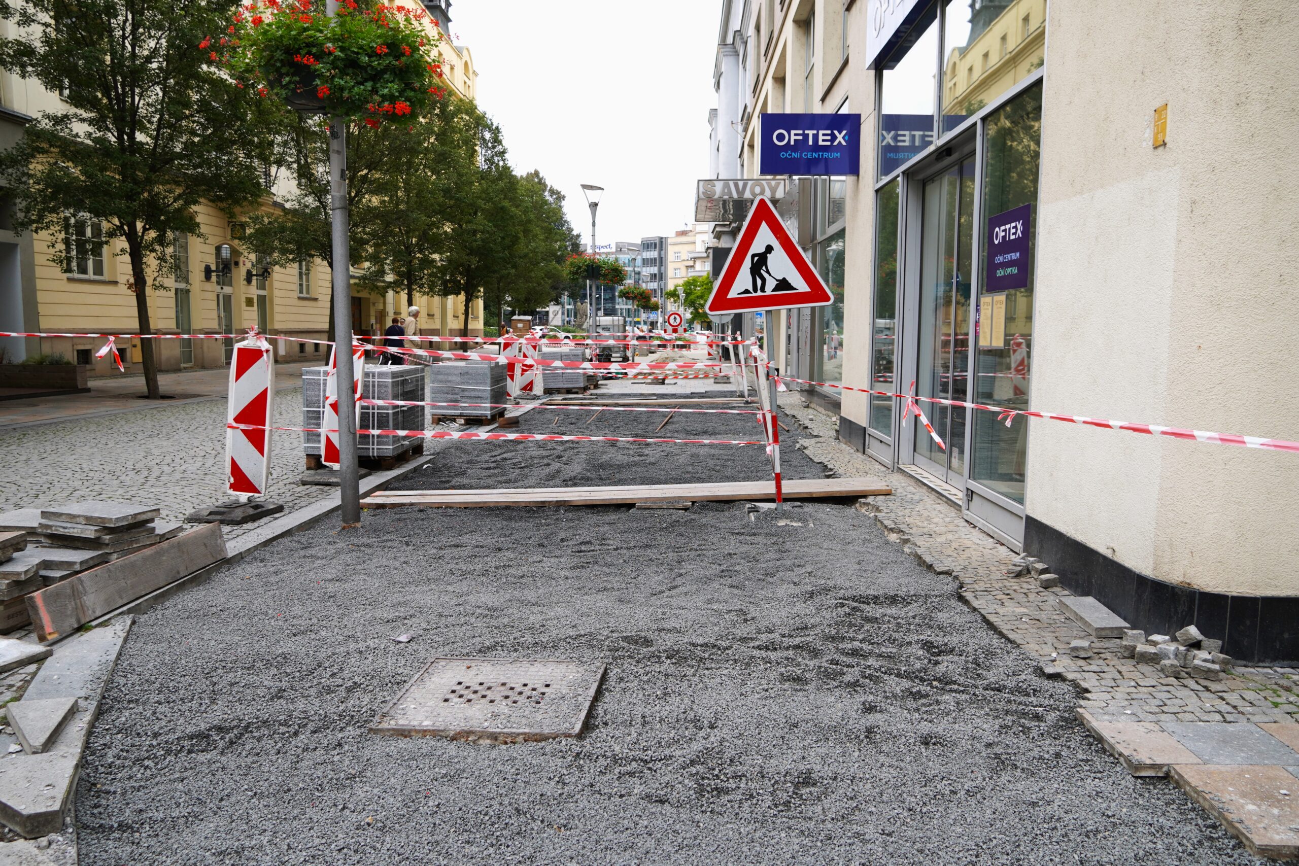 Oprava žulové dlažby chodníku na ul. Zámecká